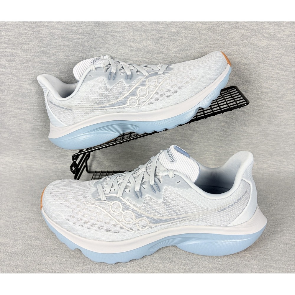 Saucony Kinvara 16 Running Sneakers Mens 9.5 Blue Cloud Storm White Comfort